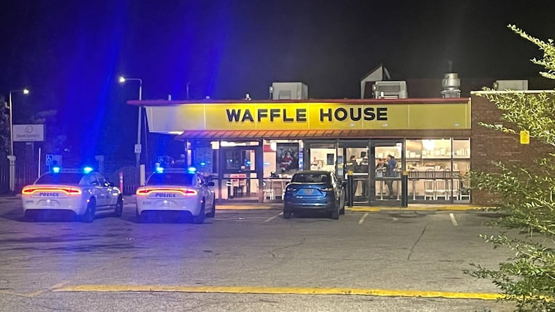The scene at Waffle House on Sycamore View