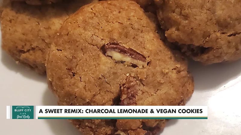 A Sweet Remix: Charcoal Lemonade & Vegan Cookies