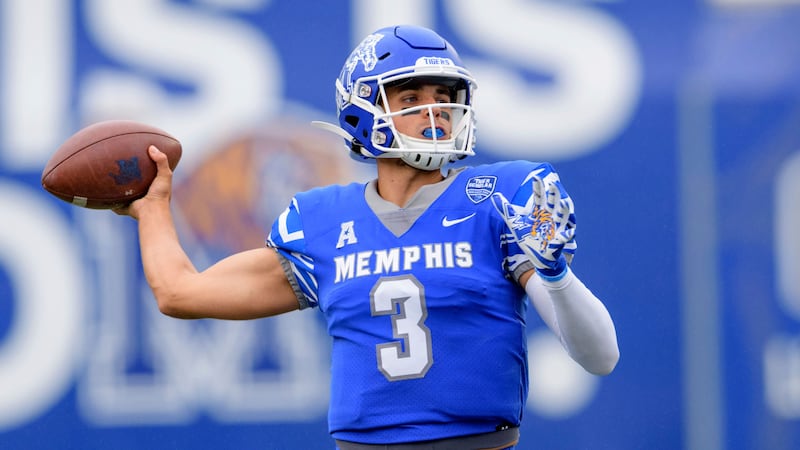 Memphis quarterback Brady White (3) throws during an NCAA football game against Temple on...